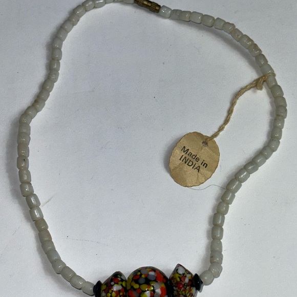 Vintage 15.5" Millefiori Glass Bead Choker Necklace Made in India White Beads - Picture 3 of 8
